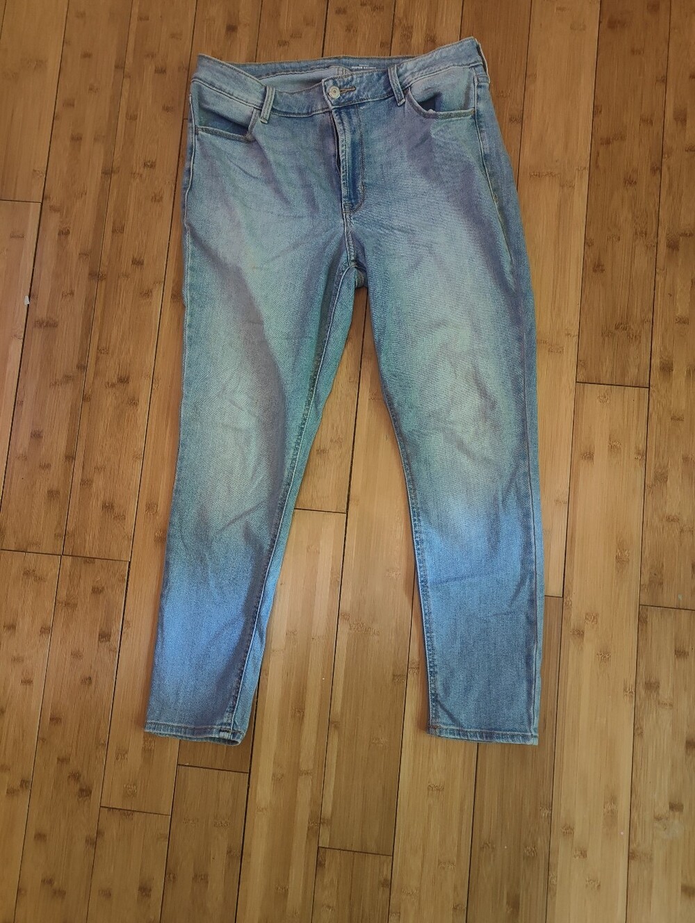 Light Wash Denim Jeans - Classic Blue